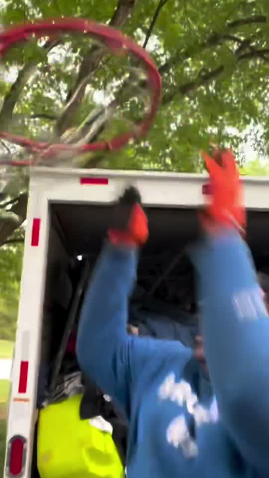 Loading day, full speed
